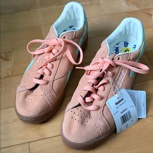 Reebok Coral Pink Sneakers
